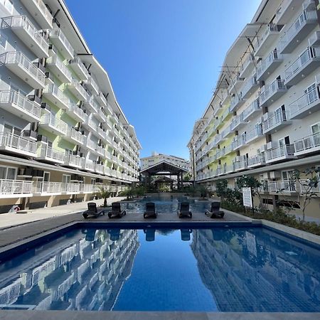 Seaview Amani Grand Resort Residences 3-5Mins From Airport Мактан Экстерьер фото