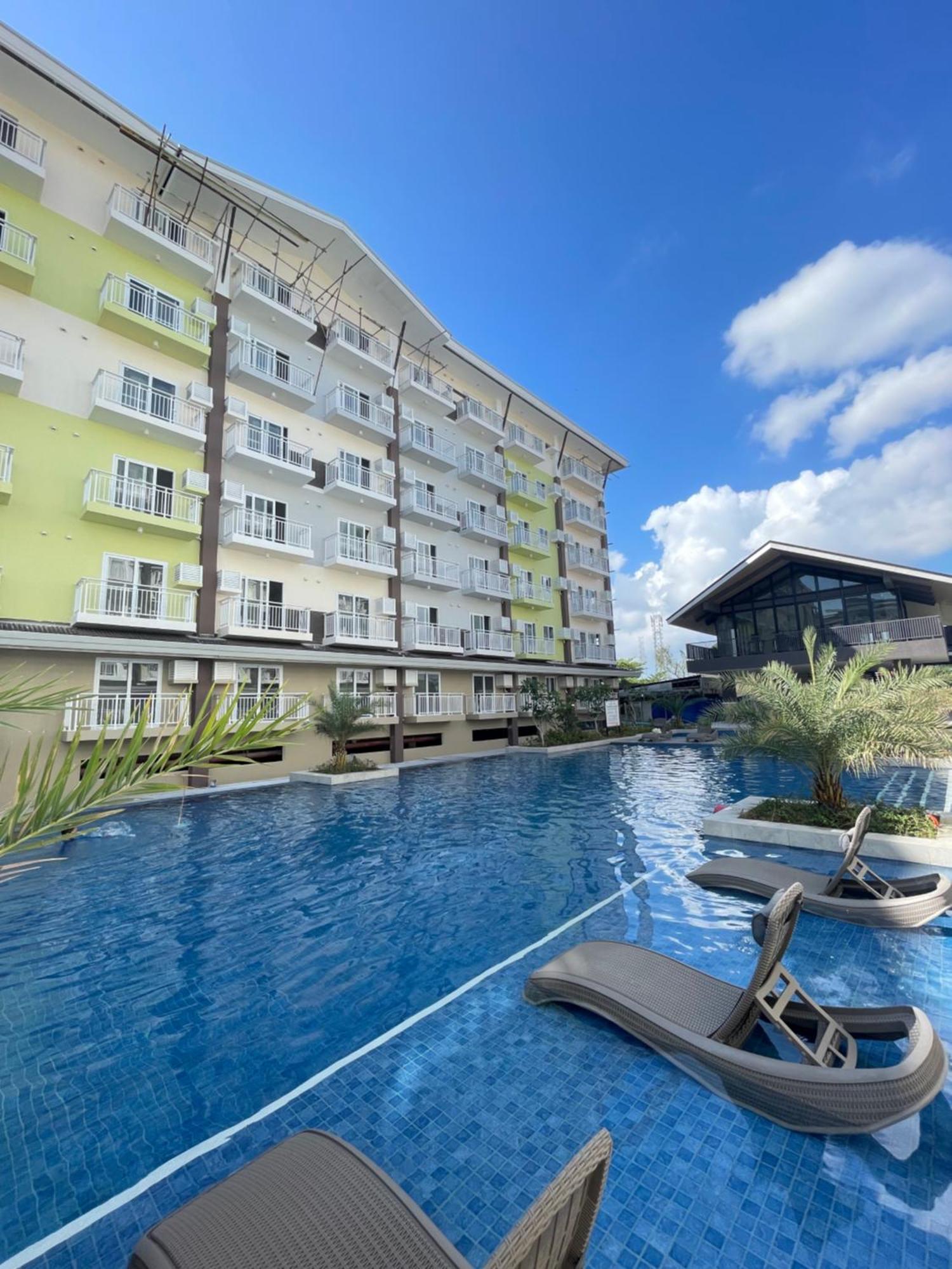 Seaview Amani Grand Resort Residences 3-5Mins From Airport Мактан Экстерьер фото